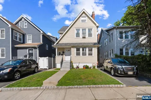 17 Cottage Place