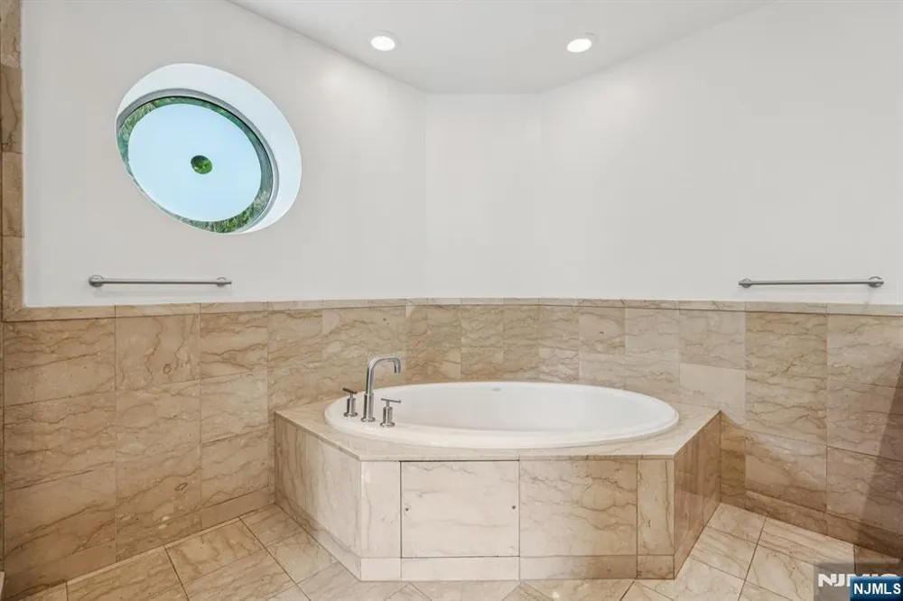 8100 River Road 210 North Bergen, NJ 07047