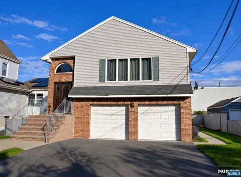 333 10th Street FL 1