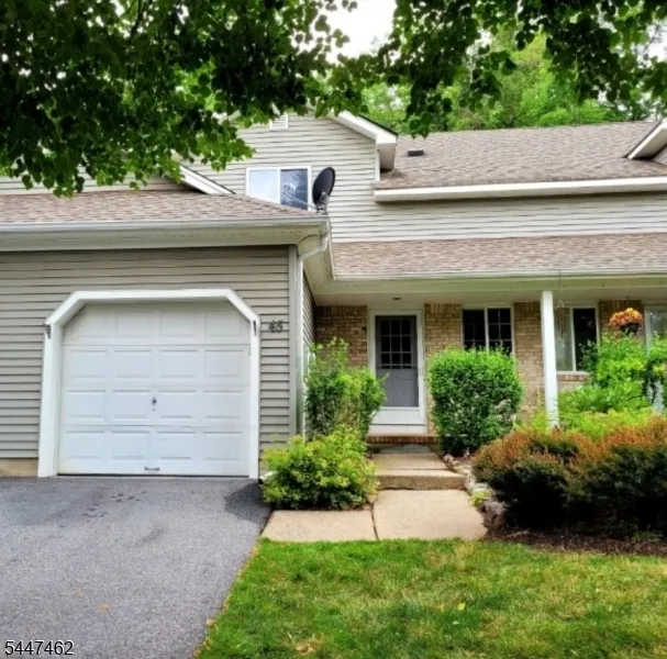 45 Meadow Pond Rd Hardyston, NJ 07419