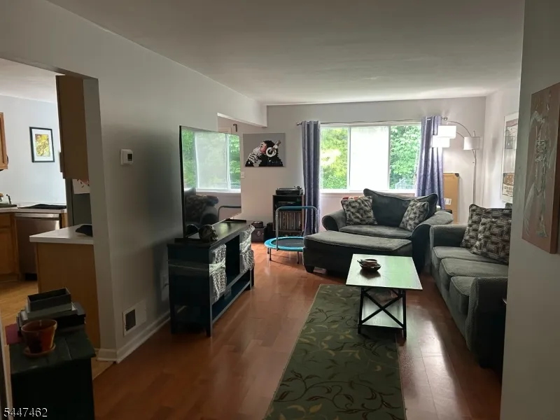 45 Meadow Pond Rd Hardyston, NJ 07419