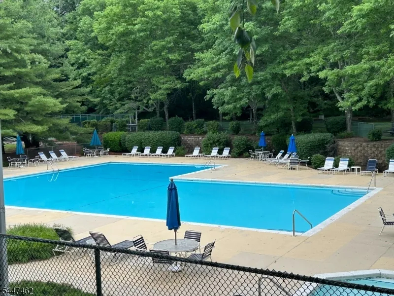 45 Meadow Pond Rd Hardyston, NJ 07419