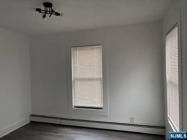 166 Rochelle 2 Rochelle Park, NJ 07652
