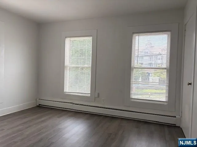 166 Rochelle 2 Rochelle Park, NJ 07652