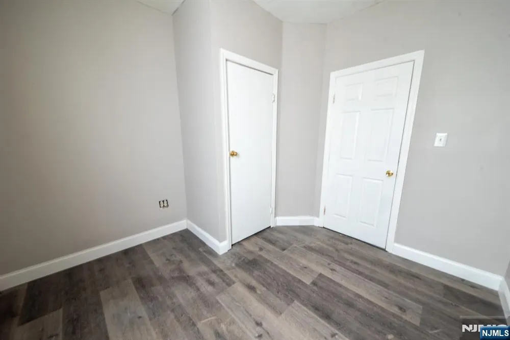 131 S 8th Street 1 Newark, NJ 07107