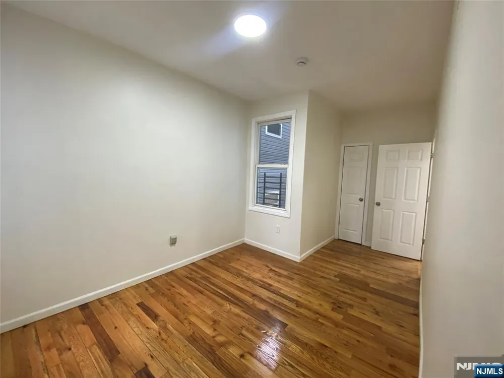101 Hedden Terrace 2 Newark, NJ 07108