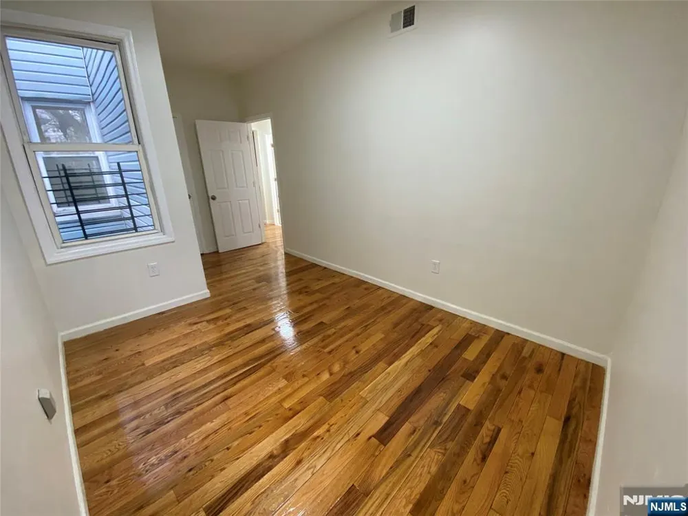 101 Hedden Terrace 2 Newark, NJ 07108