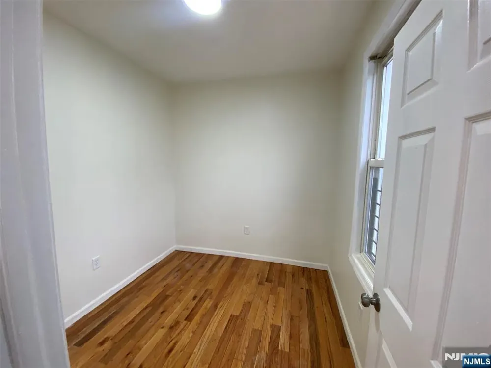 101 Hedden Terrace 2 Newark, NJ 07108