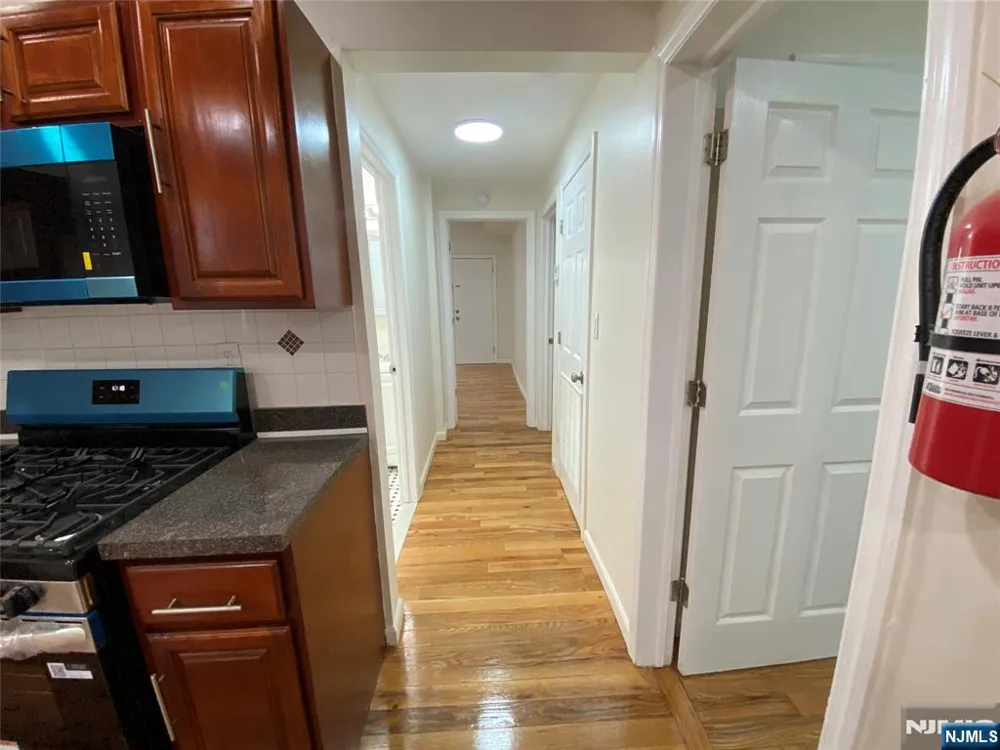101 Hedden Terrace 2 Newark, NJ 07108