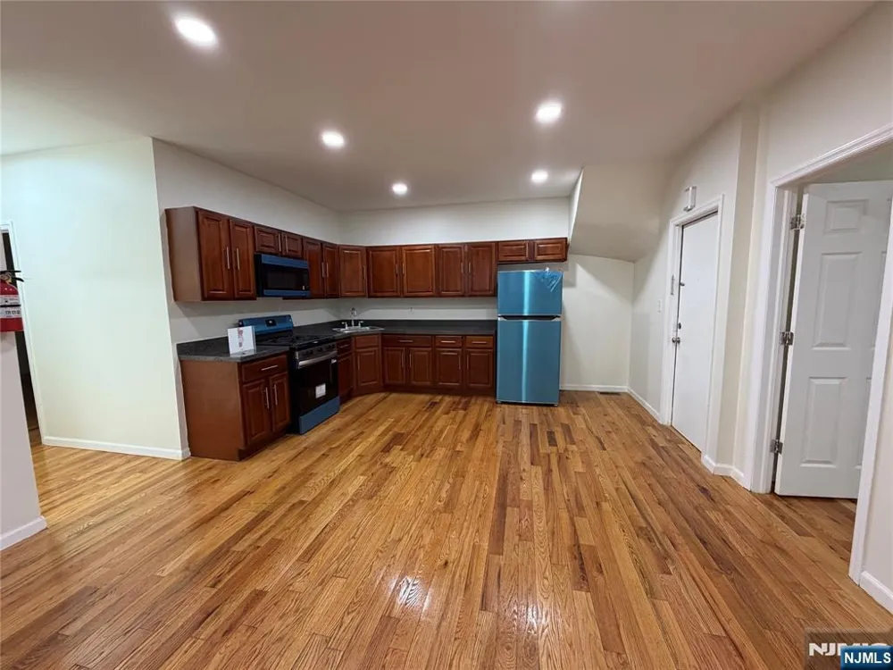 101 Hedden Terrace 1 Newark, NJ 07108