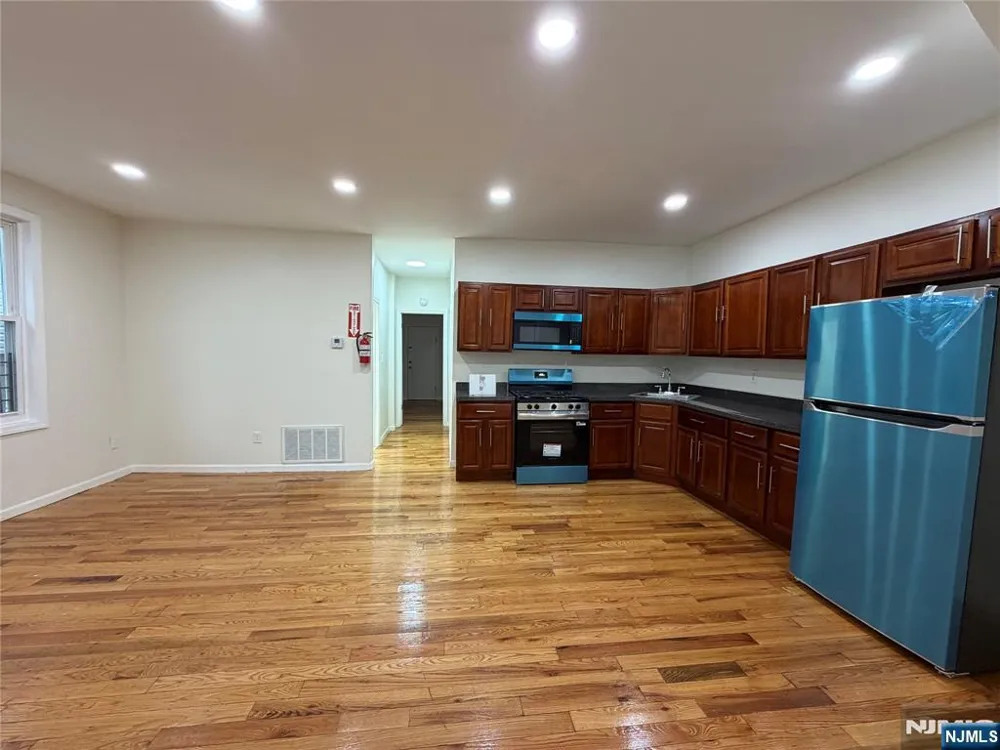 101 Hedden Terrace 1 Newark, NJ 07108