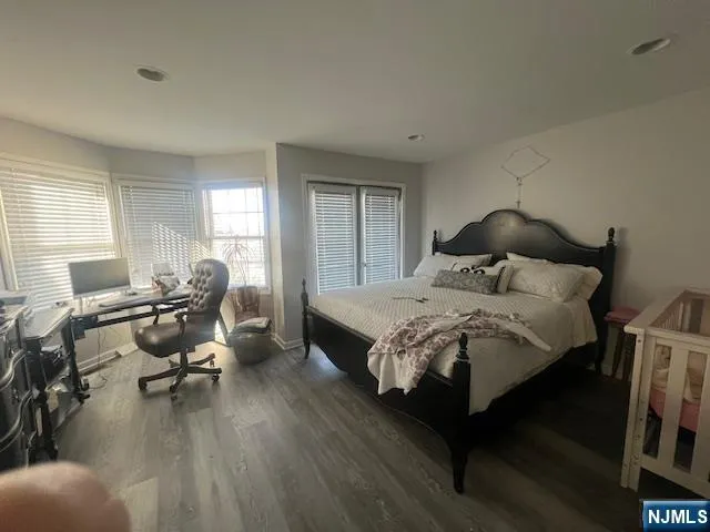 30 Belle Oak Lane Belleville, NJ 07109