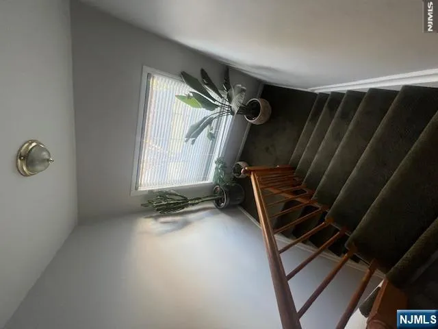 30 Belle Oak Lane Belleville, NJ 07109