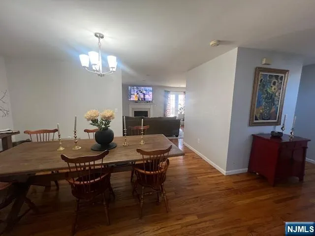 30 Belle Oak Lane Belleville, NJ 07109