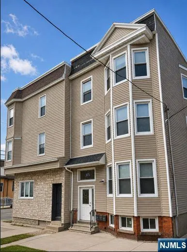 171 Bergen Avenue 2