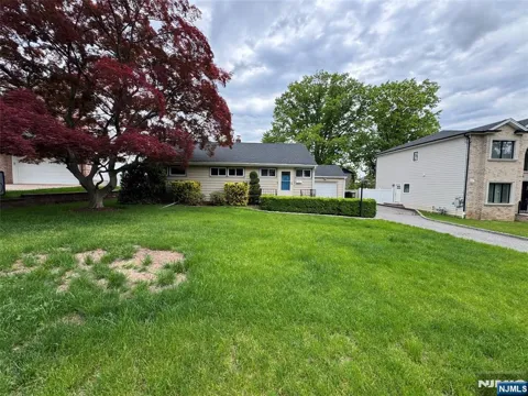 231 Hillside Avenue