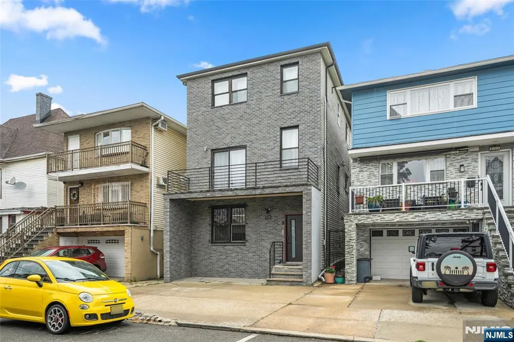 138 76th Street 2 North Bergen, NJ 07047