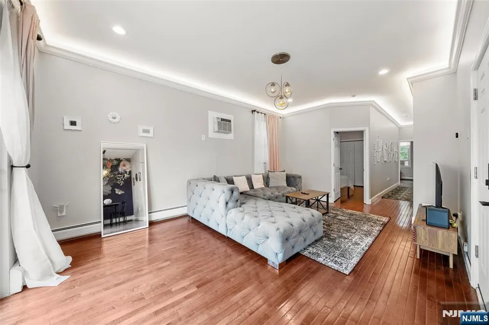 138 76th Street 2 North Bergen, NJ 07047