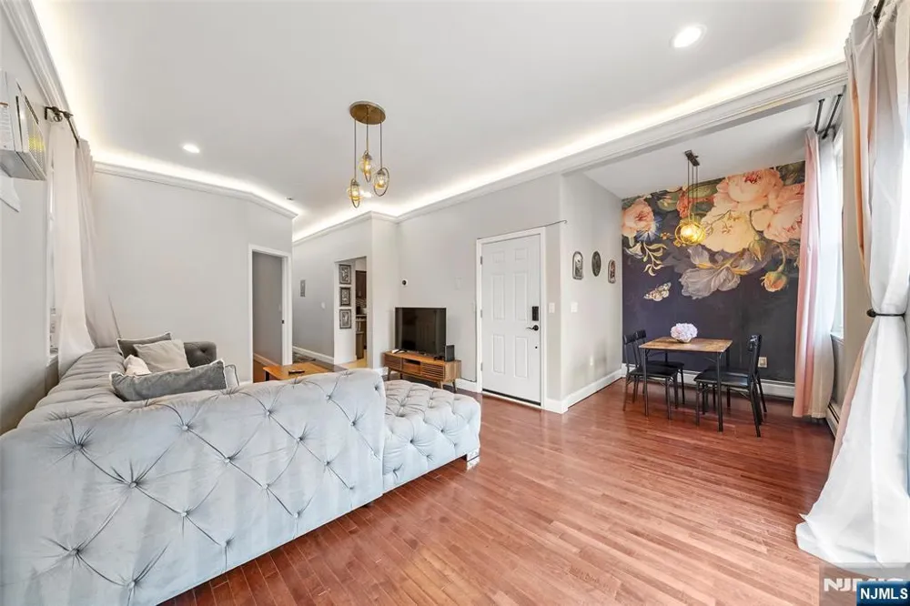138 76th Street 2 North Bergen, NJ 07047