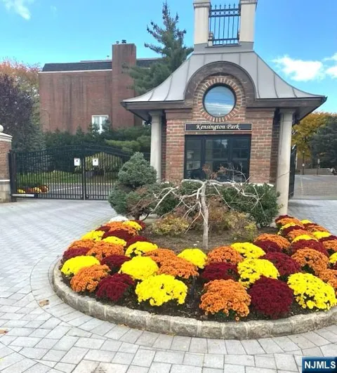 50 Kings Court