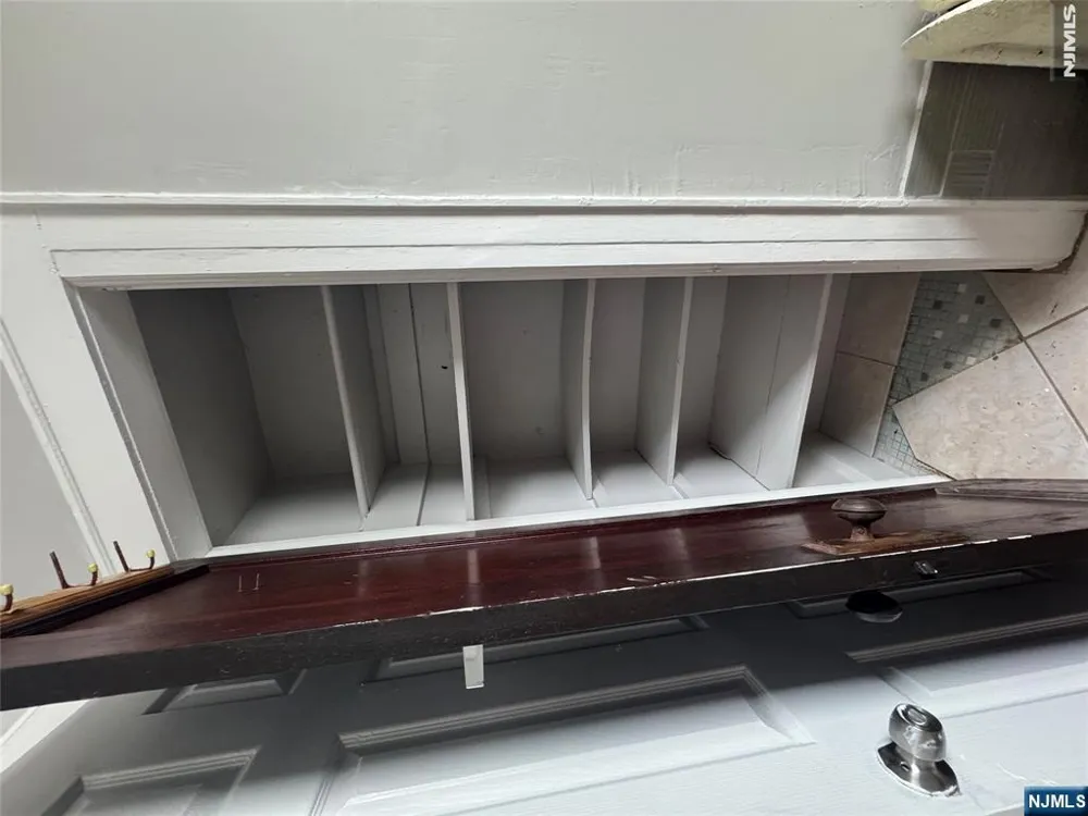 28 Onyx Court 1st Passaic, NJ 07055