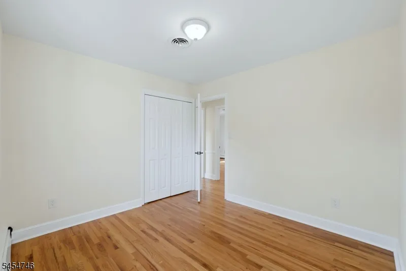 177 Truman Ter Paramus, NJ 07652