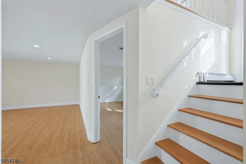 177 Truman Ter Paramus, NJ 07652