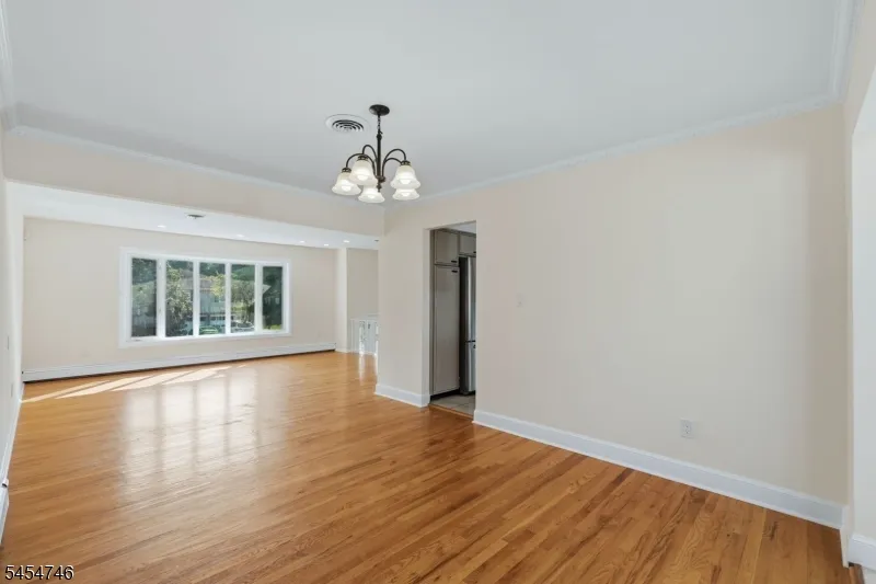 177 Truman Ter Paramus, NJ 07652
