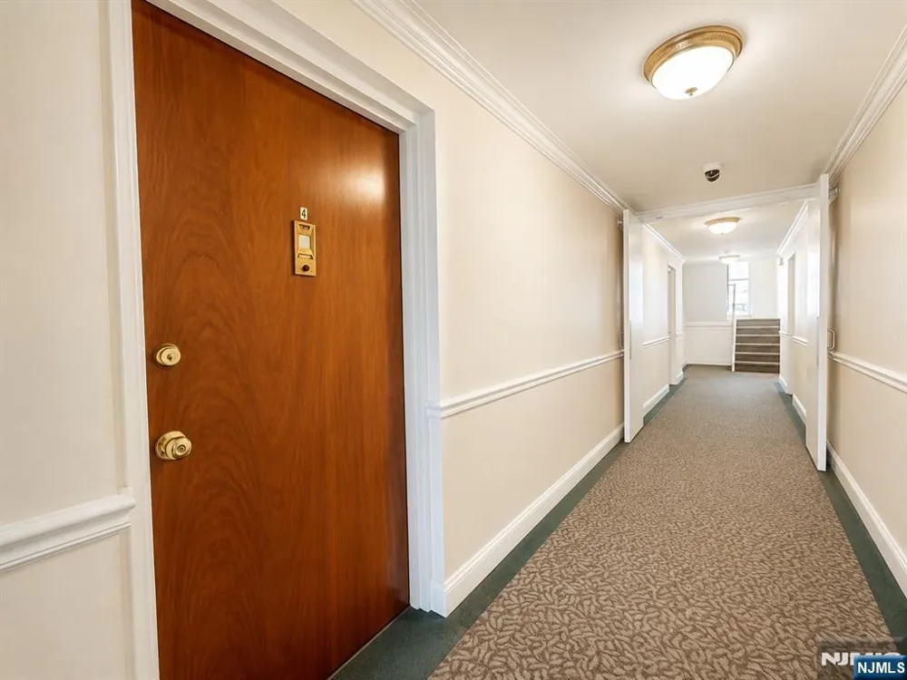 255 Schuyler Avenue 4 Kearny, NJ 07032