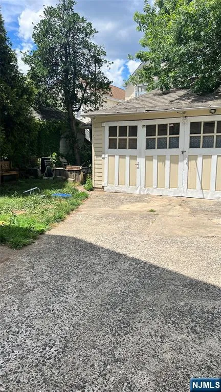 52 Christie Avenue 1st Floor Clifton, NJ 07011