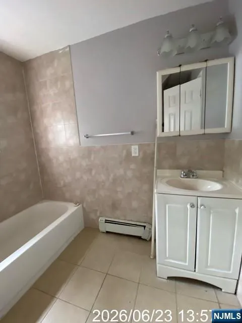 171 Seymour Avenue 3 Newark, NJ 07108
