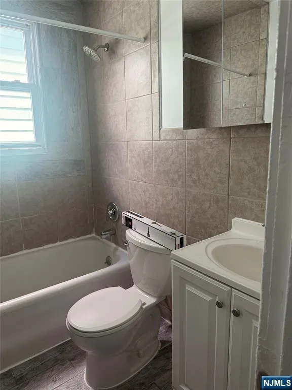 95 Crawford Street 1 East Orange, NJ 07018