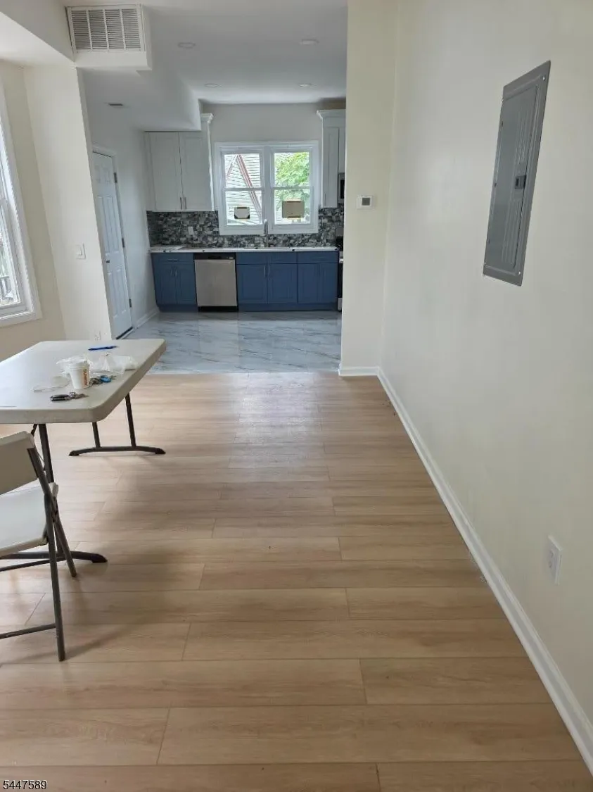 13 Vermont Ave Newark City, NJ 07106