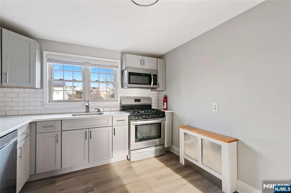 285 Hackensack Street 85B Wood Ridge, NJ 07075