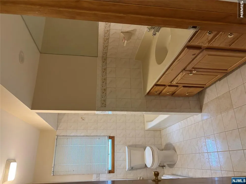 504 2nd Avenue 1 plus In-La Lyndhurst, NJ 07071