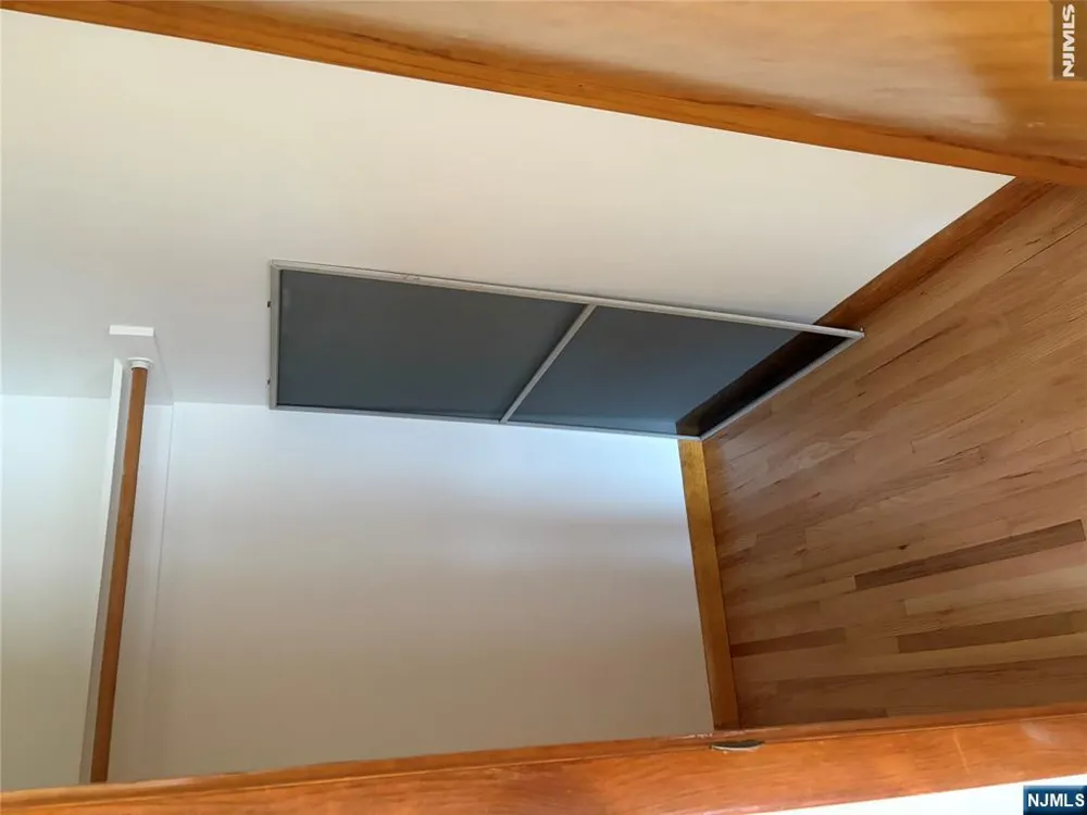 504 2nd Avenue 1 plus In-La Lyndhurst, NJ 07071