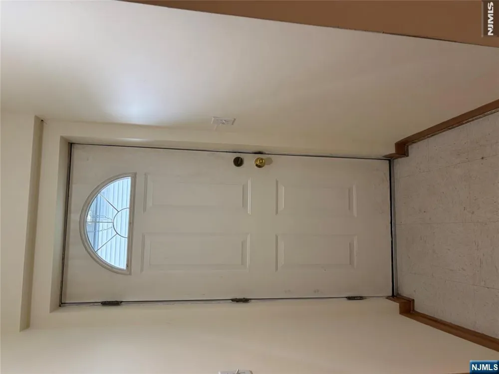 504 2nd Avenue 1 plus In-La Lyndhurst, NJ 07071