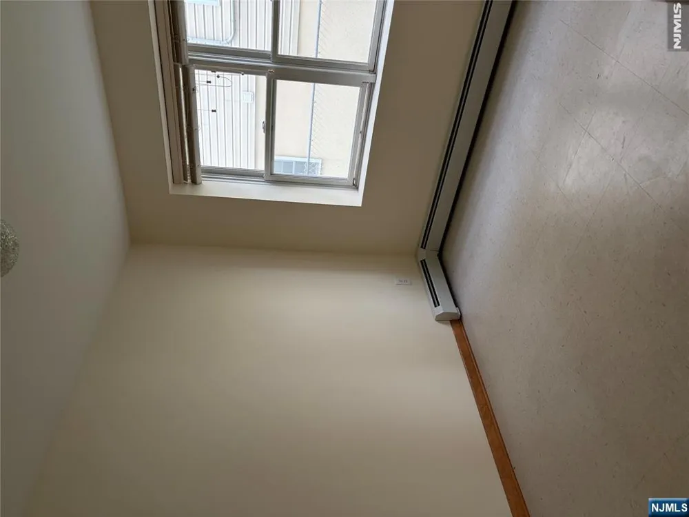 504 2nd Avenue 1 plus In-La Lyndhurst, NJ 07071