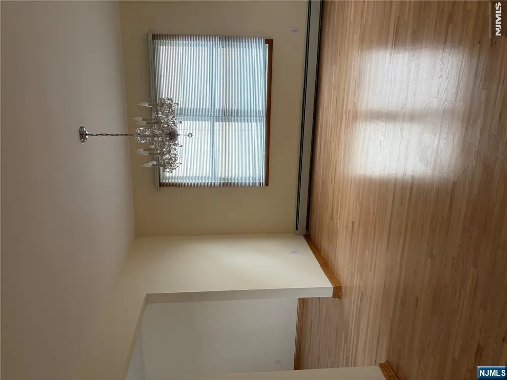 504 2nd Avenue 1 plus In-La Lyndhurst, NJ 07071