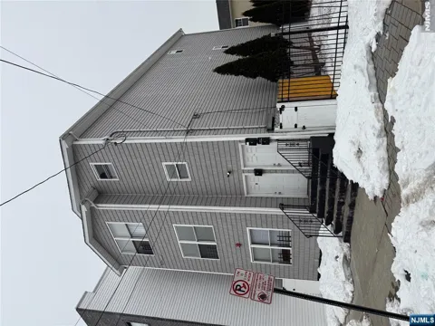 34 Auburn Street 2