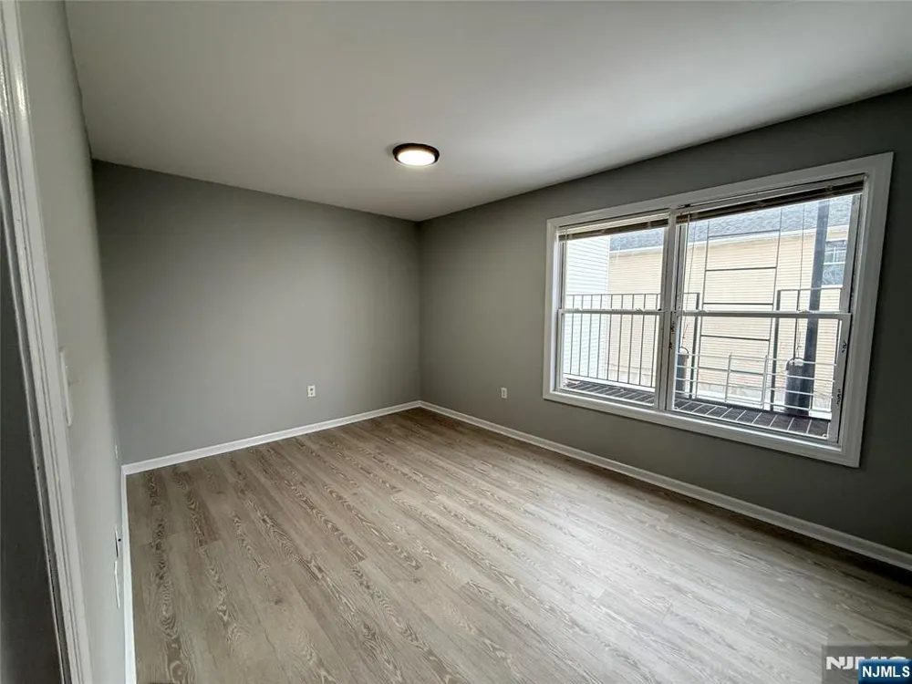 34 Auburn Street 2 Paterson, NJ 07501