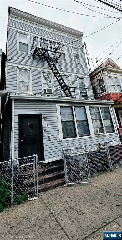 34 Vreeland Avenue 1