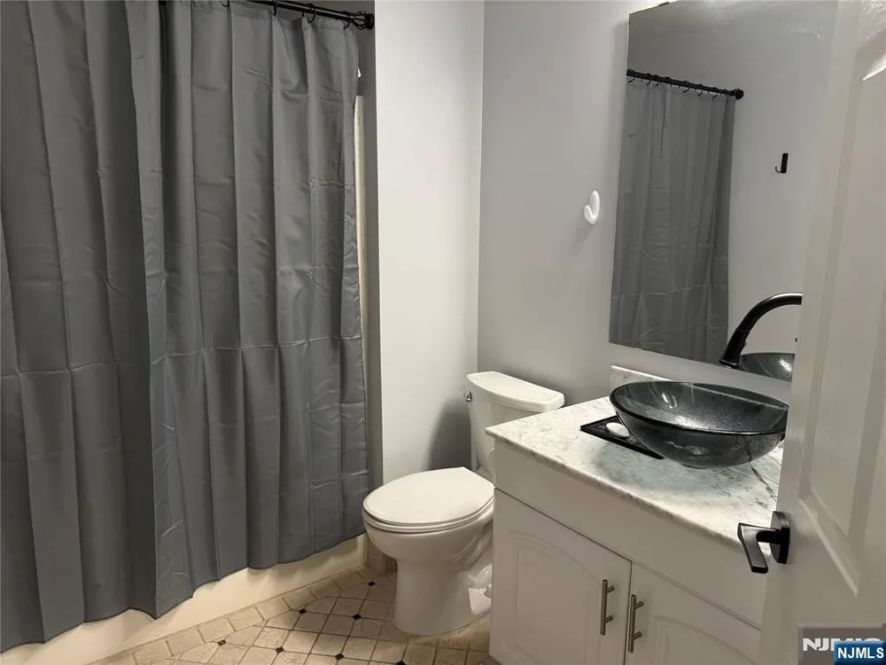 511 Chatfield Drive Pequannock Township, NJ 07444