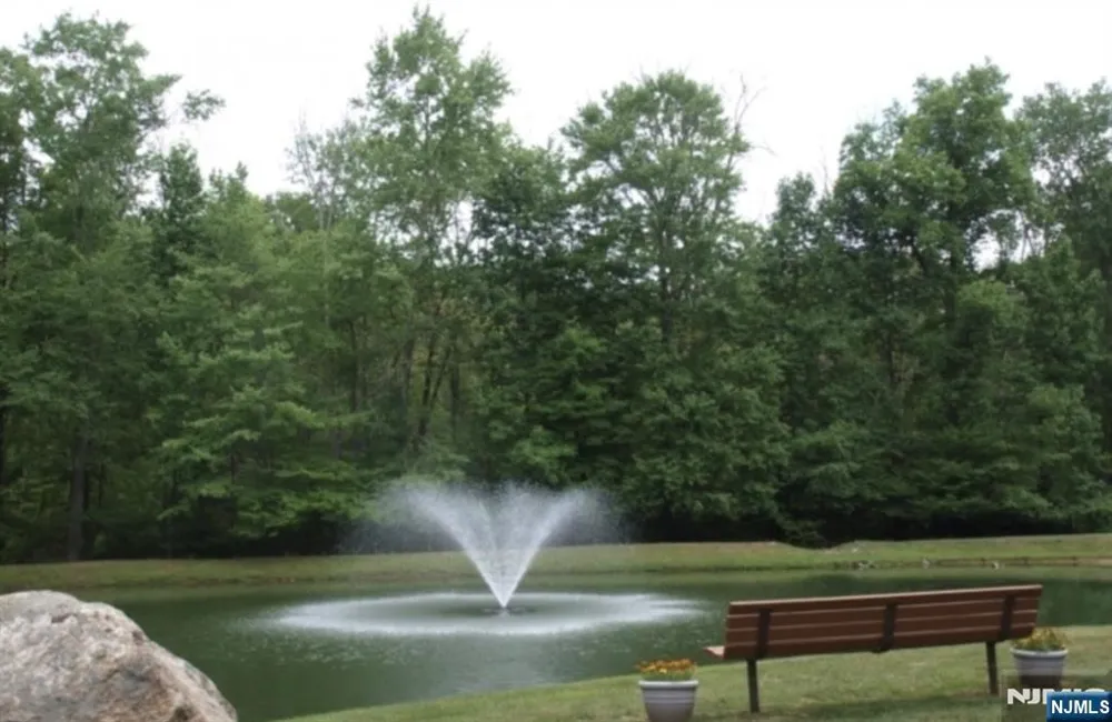 511 Chatfield Drive Pequannock Township, NJ 07444