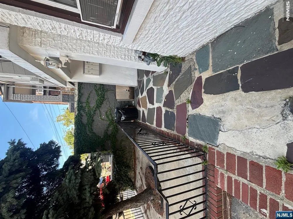 146 Bowers Street 2 Jersey City, NJ 07307