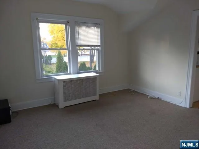 192 W Midland Avenue 4 Paramus, NJ 07652