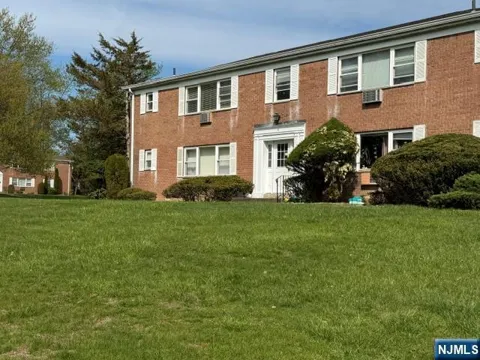 15 Rolling Ridge Road D