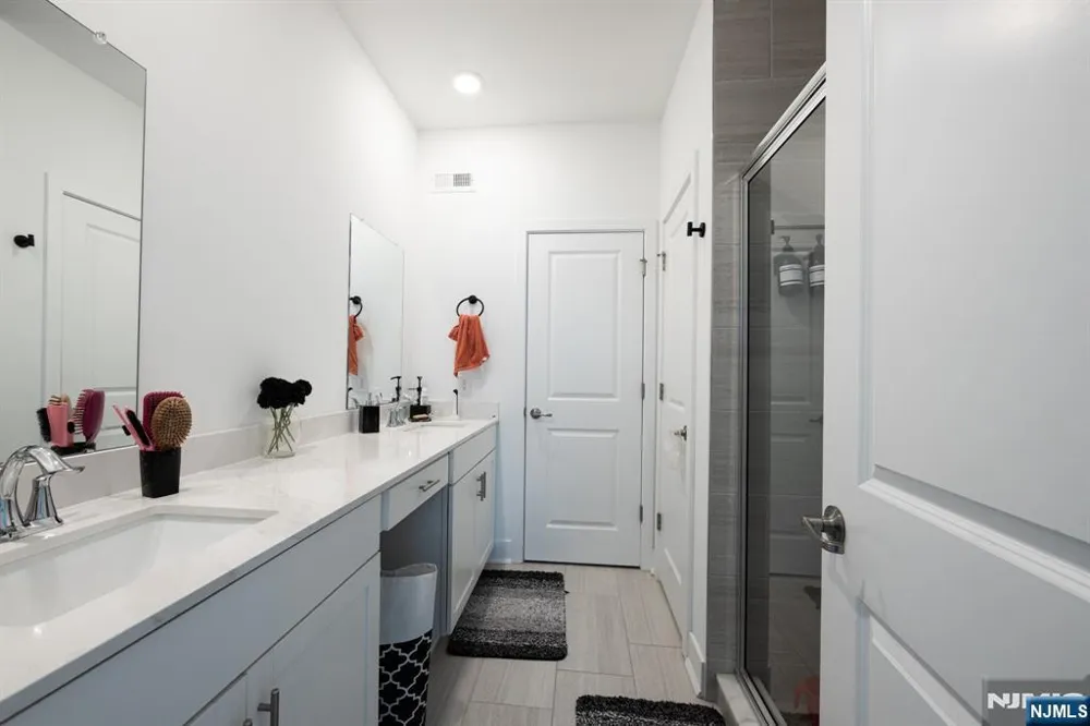 84 Harvest Way Little Falls, NJ 07424