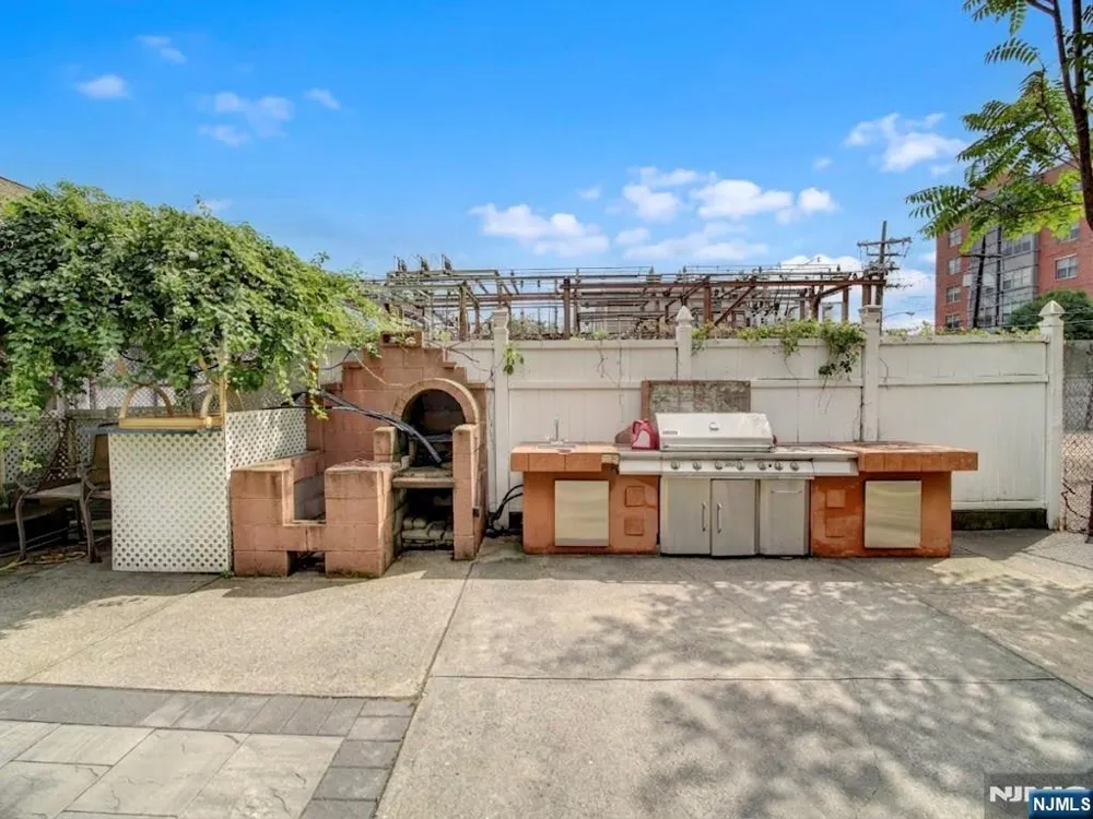 151 Culver Avenue 2 Jersey City, NJ 07305