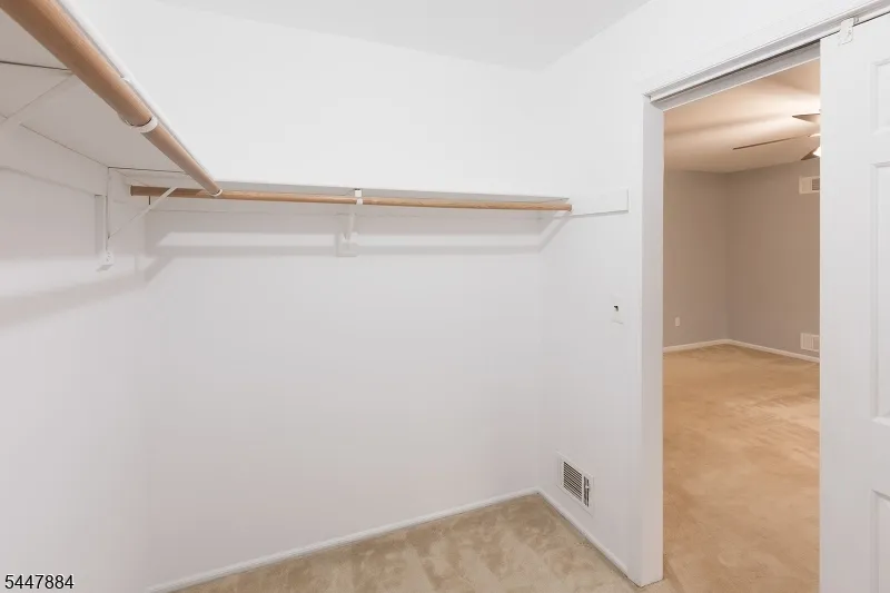 89 Continental Rd Parsippany-Troy Hills, NJ 07950